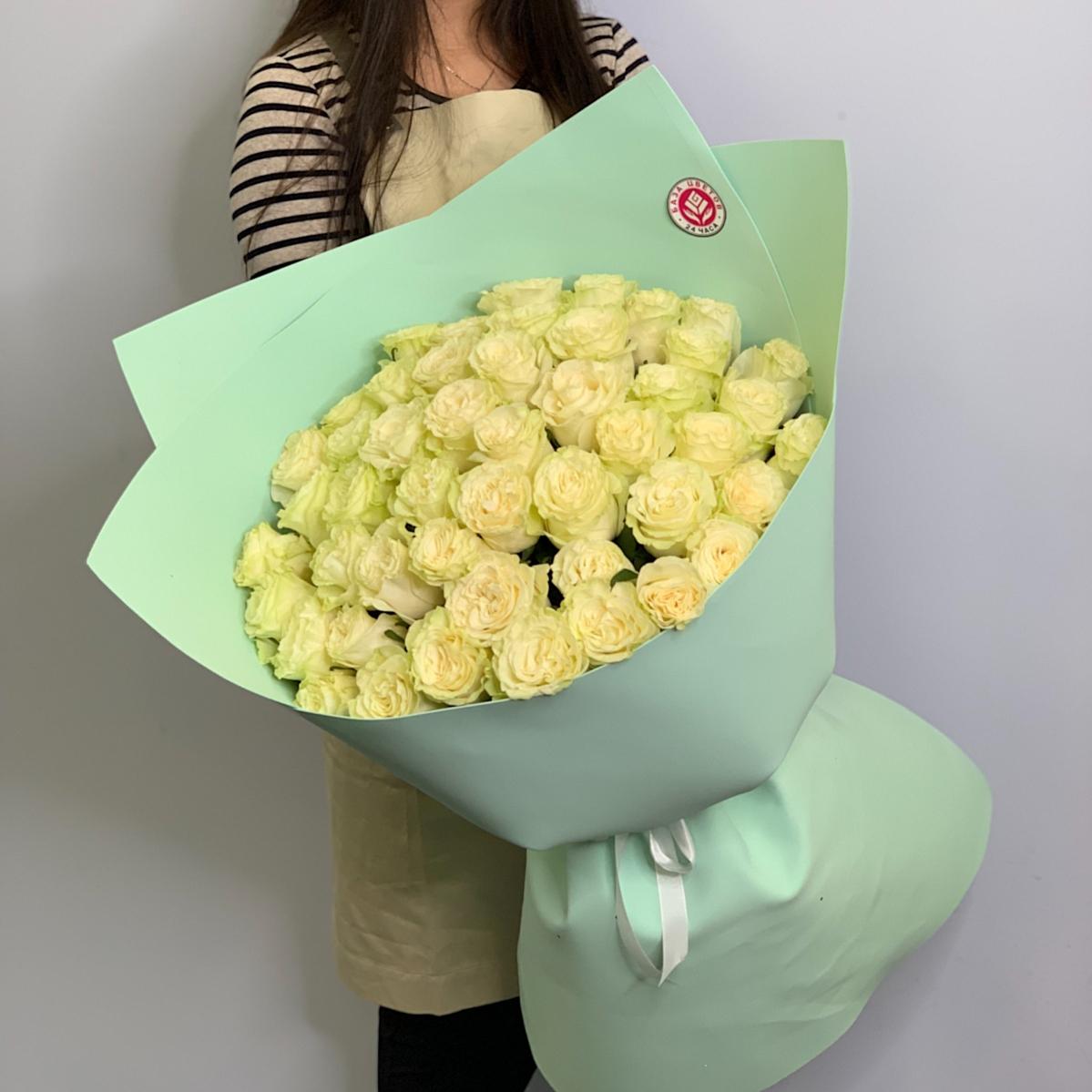 Букеты из белых роз 40 см (Эквадор) (код товара  700vlad)